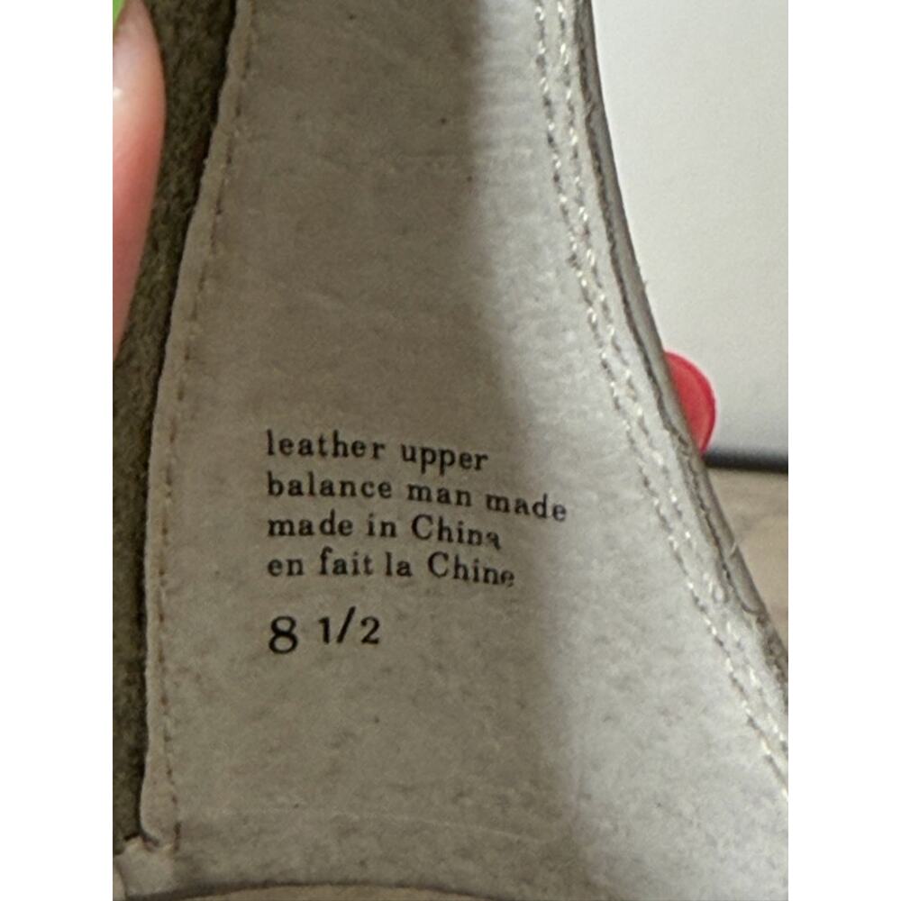 Seychelles x Anthropologie Silver Flats with Geometric Cutout Design Size 8.5 - Picture 5 of 6